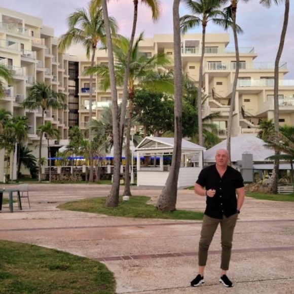 Meet your Posher, Daniel - Picture 1 of 1